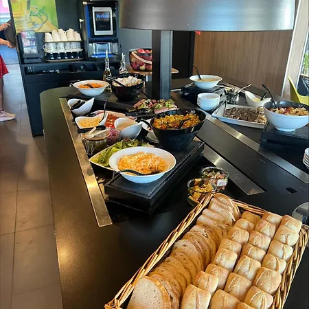 Premiere Classe Rouen Sud Oissel * 圣艾蒂安-迪鲁夫赖